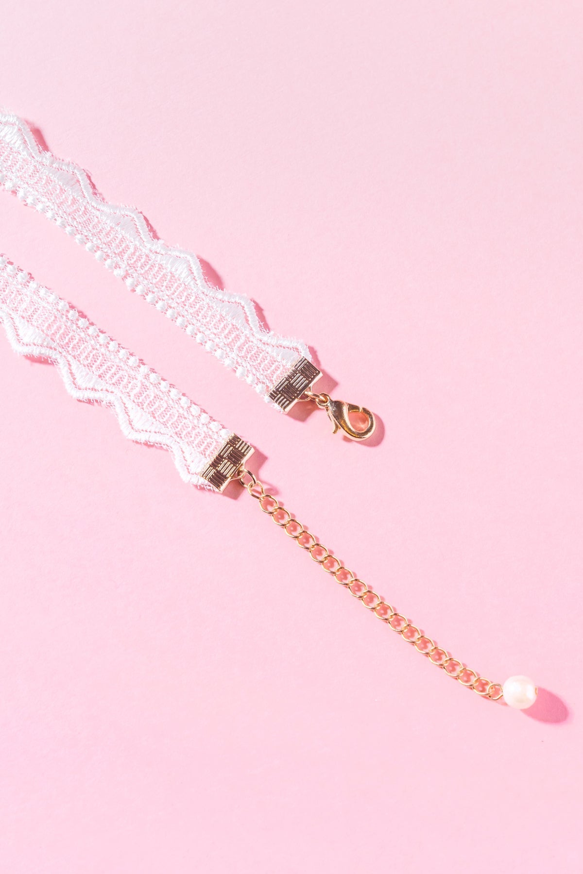 PRETTY IN LOVE CHOKER Flying Tomato